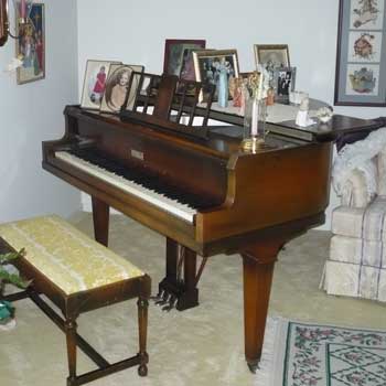 1933 Apollo Baby Grand Piano For Sale in Fishers Indiana