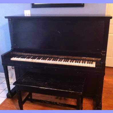 1925 Bush & Gerts Upright Piano For Sale in Memphis